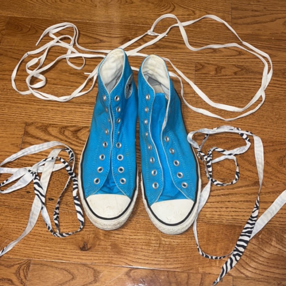 Men’s 10 Converse Blue